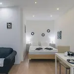 Huszonegy 2 - Center Location Ac