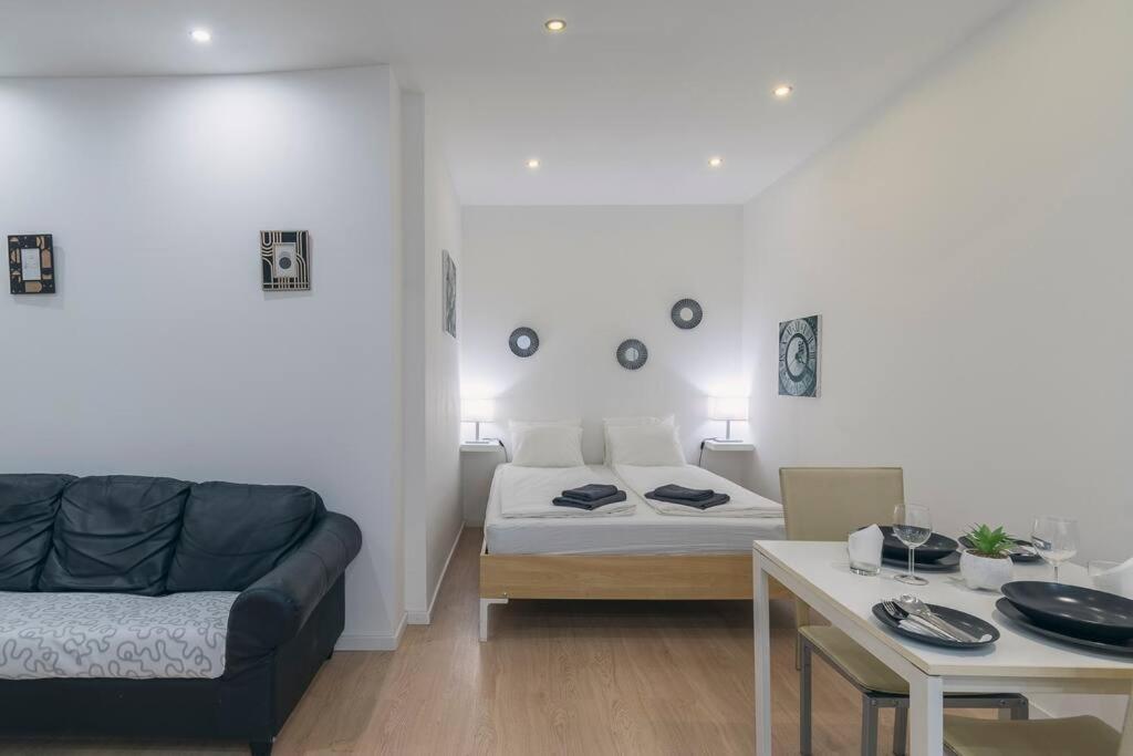 Huszonegy 2 - Center Location Ac * Budapest